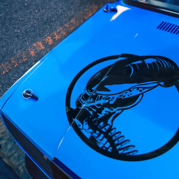 XX121 Hood v3 Warrior Queen Drone Hive Soldier Nostromo Ripley Weyland-Yutani Corp Outpost LV-426 Specie Monster Parasite Car Vinyl Sticker Decal>