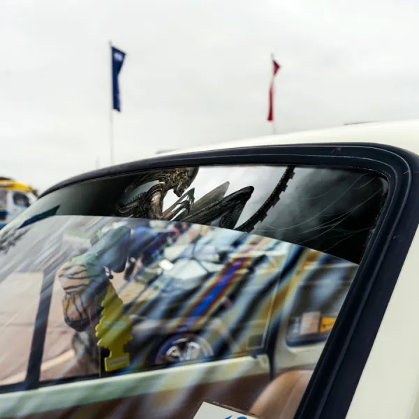 60" XX121 v2 Nostromo Ripley Endoparasitoid Extraterrestrial Specie Monster Parasite Mother Sun Strip Printed Windshield Car Vinyl Sticker Decal>