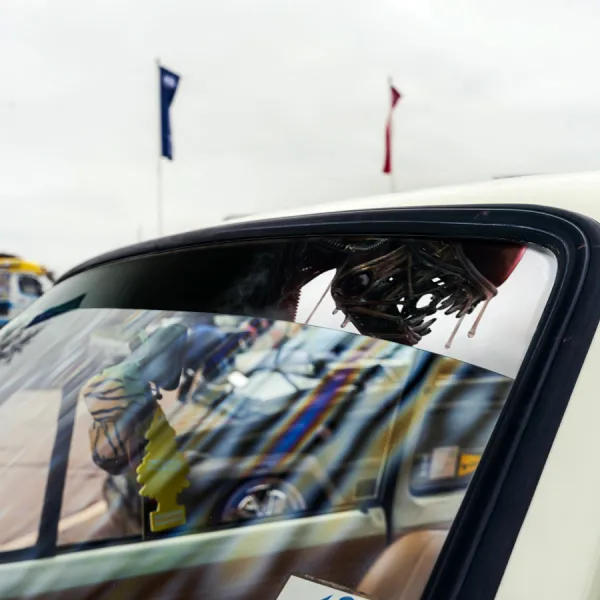 60" XX121 v3 Nostromo Ripley Endoparasitoid Extraterrestrial Specie Monster Parasite Mother Sun Strip Printed Windshield Car Vinyl Sticker Decal>